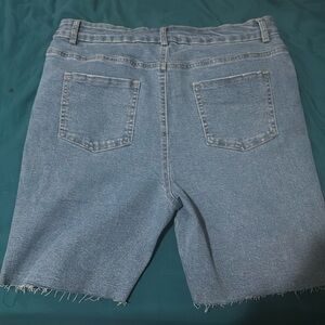 Light blue stretch jeans shorts